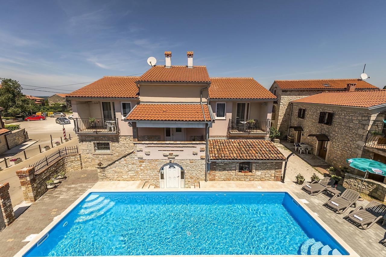 Villa Valtrazza Tar-Vabriga Buitenkant foto