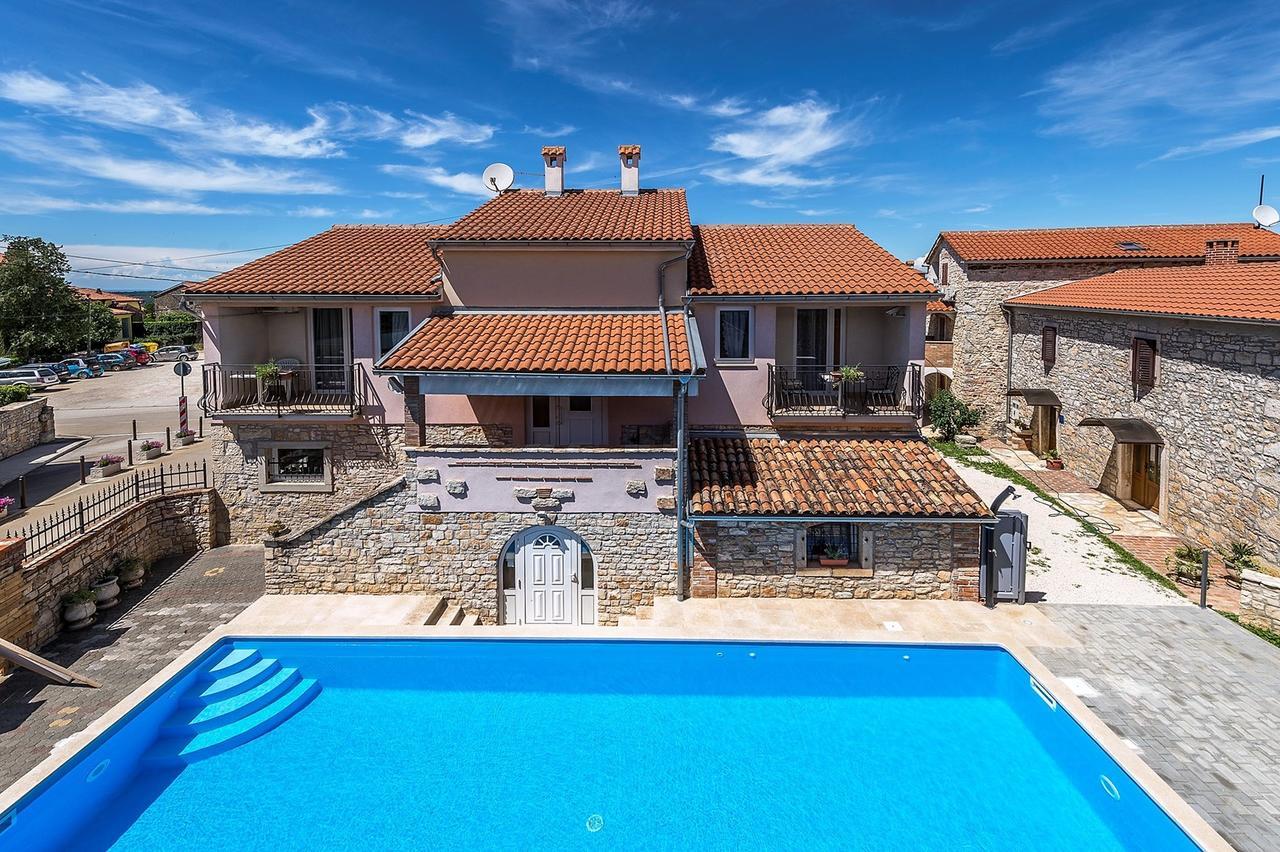 Villa Valtrazza Tar-Vabriga Buitenkant foto