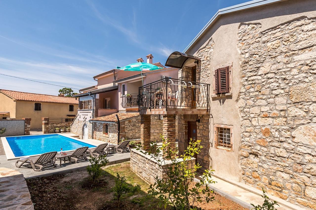 Villa Valtrazza Tar-Vabriga Buitenkant foto