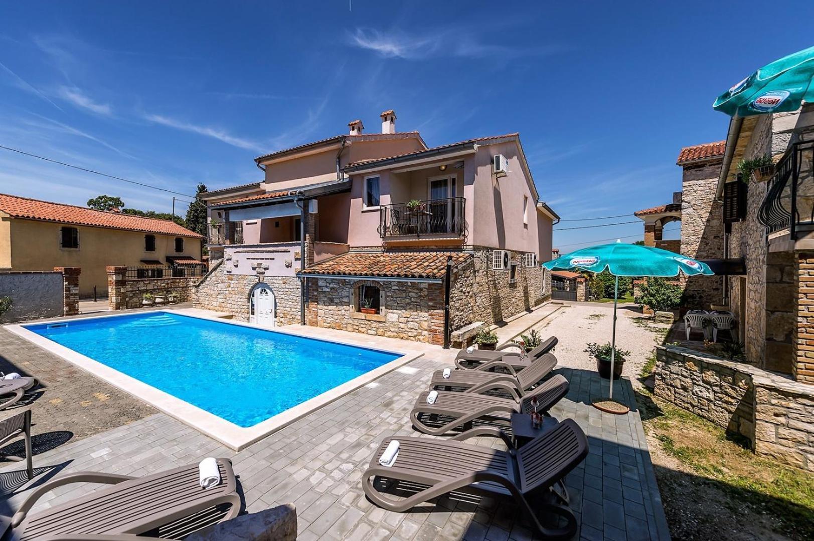Villa Valtrazza Tar-Vabriga Buitenkant foto