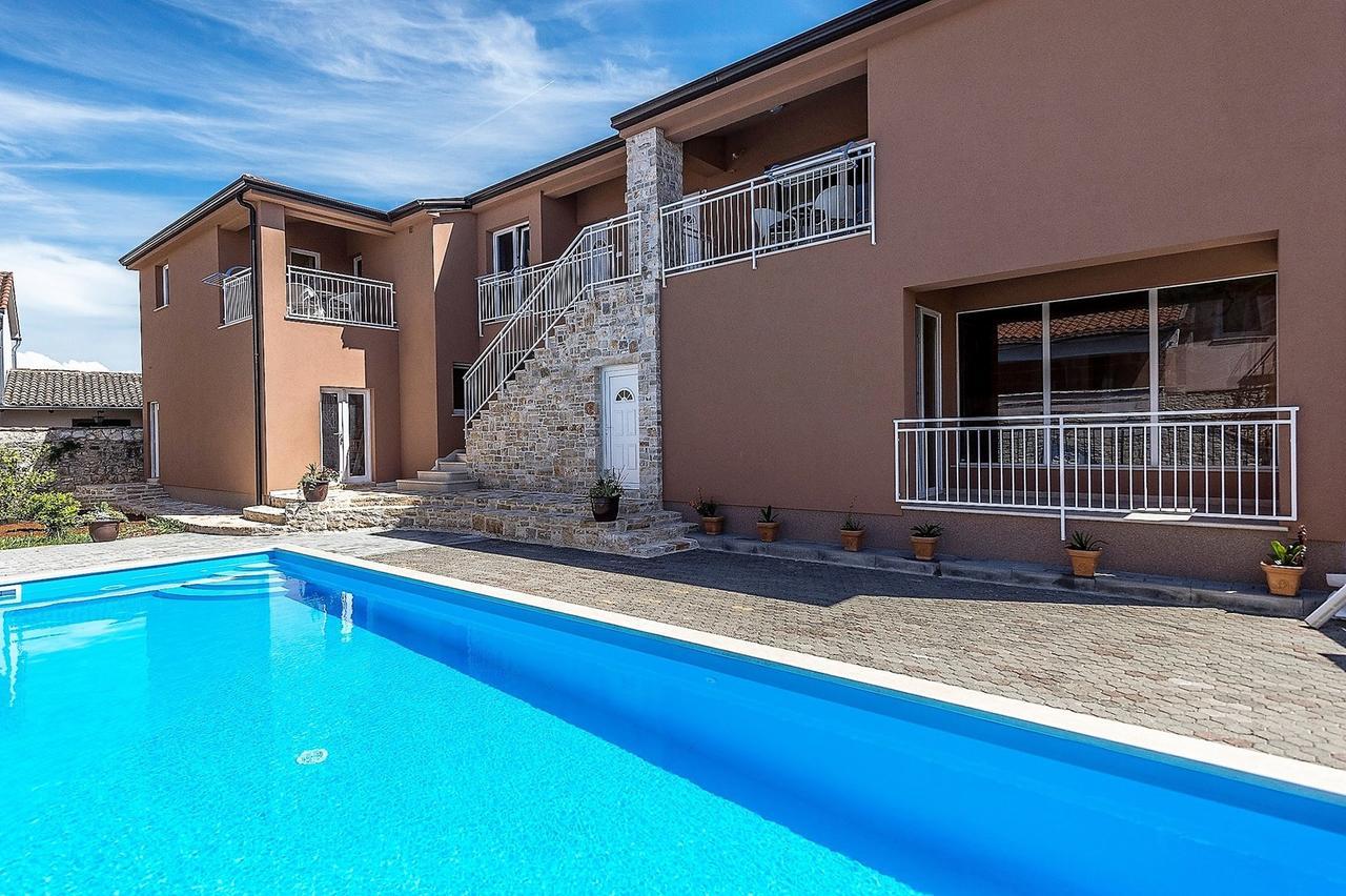 Villa Valtrazza Tar-Vabriga Buitenkant foto