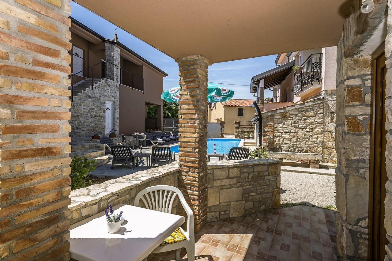 Villa Valtrazza Tar-Vabriga Buitenkant foto