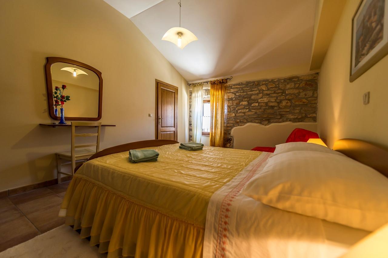 Villa Valtrazza Tar-Vabriga Buitenkant foto