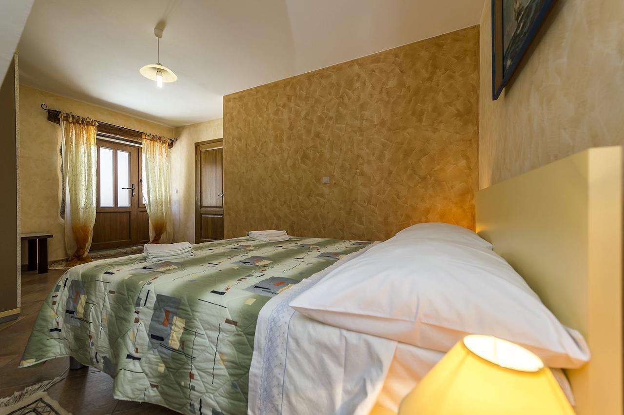 Villa Valtrazza Tar-Vabriga Buitenkant foto
