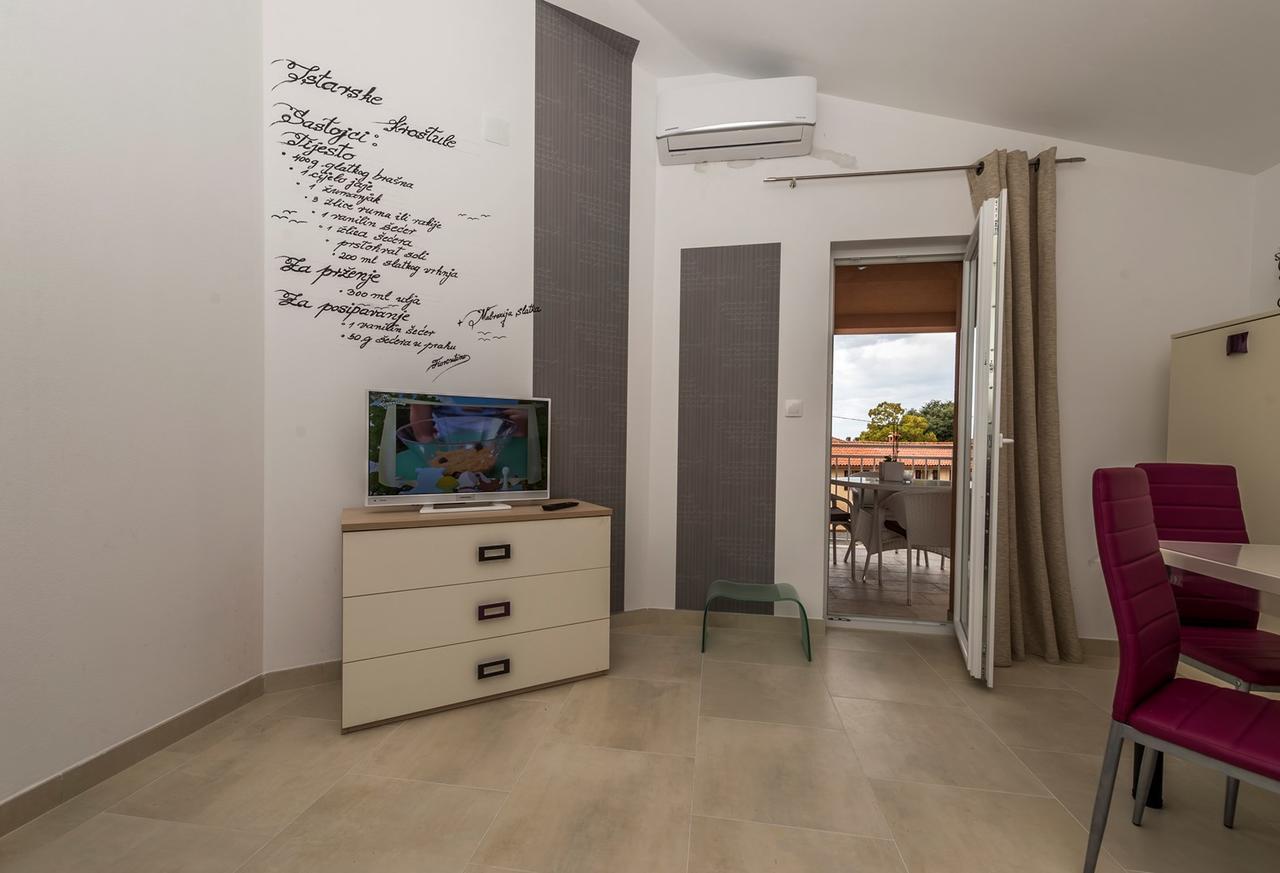Villa Valtrazza Tar-Vabriga Buitenkant foto